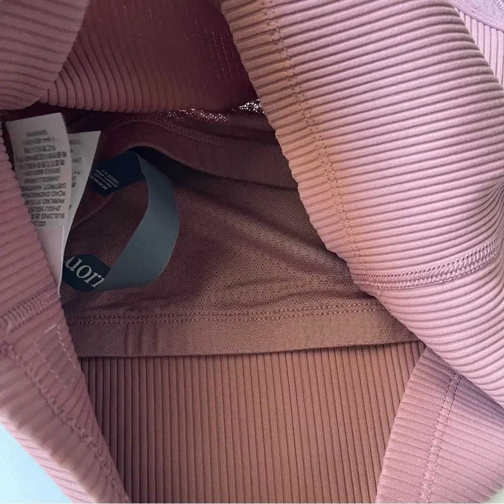 Vuori Dusty Rose Ribbed Crop Top - Picture 7 of 8